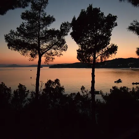 Vilă Seagull Stone Kolios